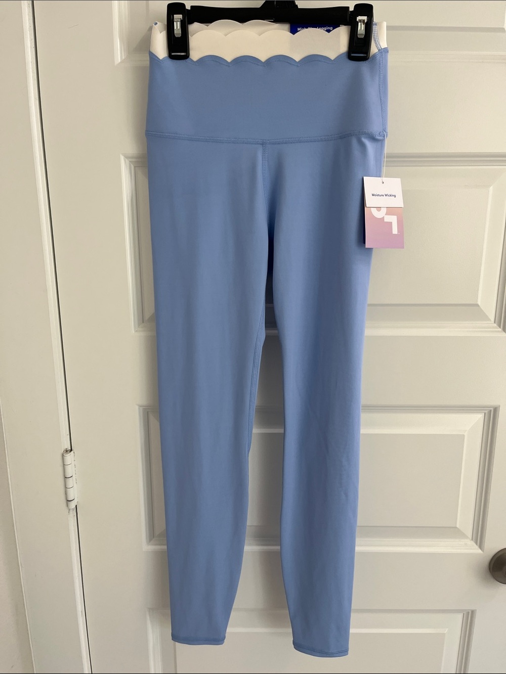JoyLab NWT Light Blue Leggings with White Scalloped Waistband